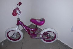 Selling: Balance bike