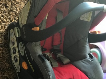 Selling: Car seat