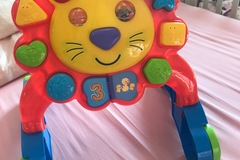 Selling: Baby walker 