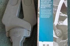 Selling: Cybex Aton Q Infant Car Seat with Isofix and adaptors