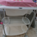 Selling: Bath tub+changing table