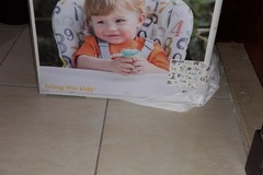 Selling: Feeding high chair