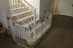 Selling: Stair Gate