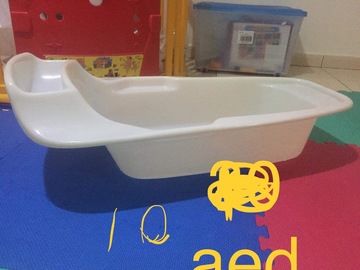 Selling: Baby bath