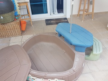 Selling: Sand/water pit