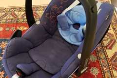 Selling: Car seat