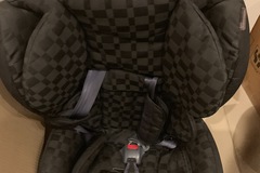 Selling: Car seat