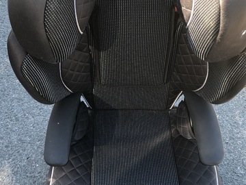 Selling: Car seat