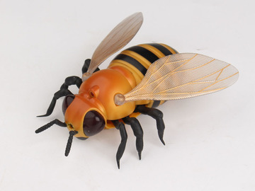 Selling: Remote Control Infrared Honey Bee Toy