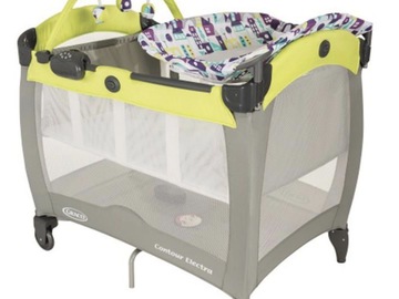 Selling: Graco travel cot 