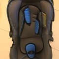 Selling: Car seat 