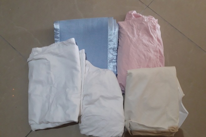 Bedsheets/fitted sheets/pillow cover 
