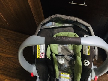 Selling: Car seat Graco in excellent condition 