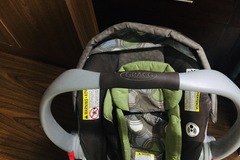 Selling: Car seat Graco in excellent condition 