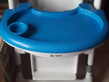 Selling: Baby Feeding Chair for Sale