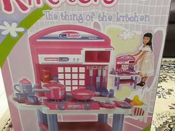 Selling: Kitchen Set for Sale