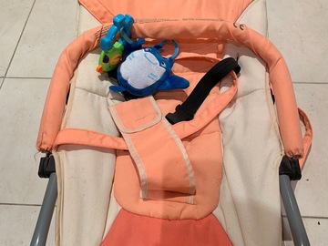 Selling: Baby swing chair