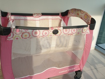 Selling: Graco Pack & Play playpen/crib with changing table - PRICED TO G 