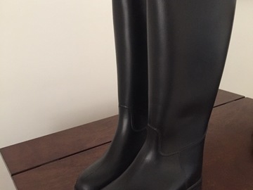 Selling: Horseback riding gear