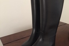 Selling: Horseback riding gear