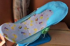 Selling: Baby Bath Support