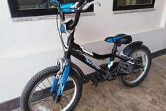 Selling: Boys bicycle 