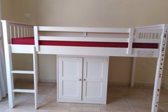 Selling: Bedroom furniture 