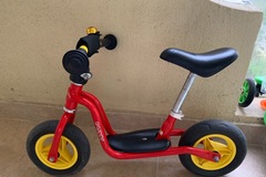 Selling: Balance bike