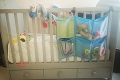 Selling: Baby cot and baby nest 