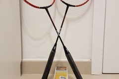 Selling: Set of 2 badminton rackets + 5 shuttlecocks