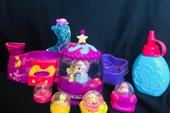 Selling: Glitzing Globes Mega Dome Treasure Toy set 