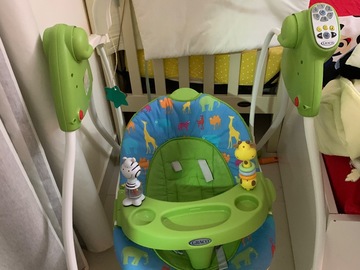 Selling: Baby rocker