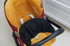 Selling:  Car seat 