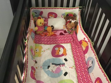 Selling: Wooden Crib