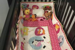 Selling: Wooden Crib