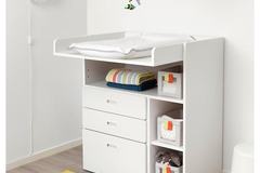Selling: IKEA changing table 